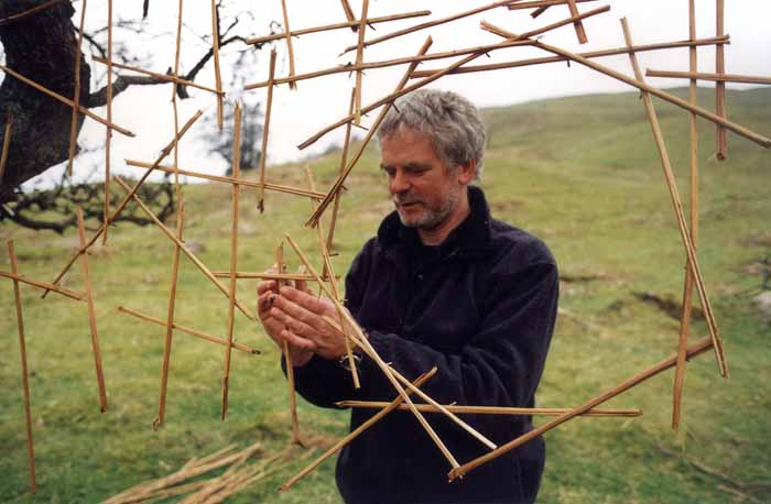 Rivers and Tides: Andy Goldsworthy Working with Time (2001)